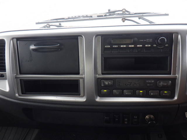 日野レンジャー幌ウイング中型（4t）[写真29]