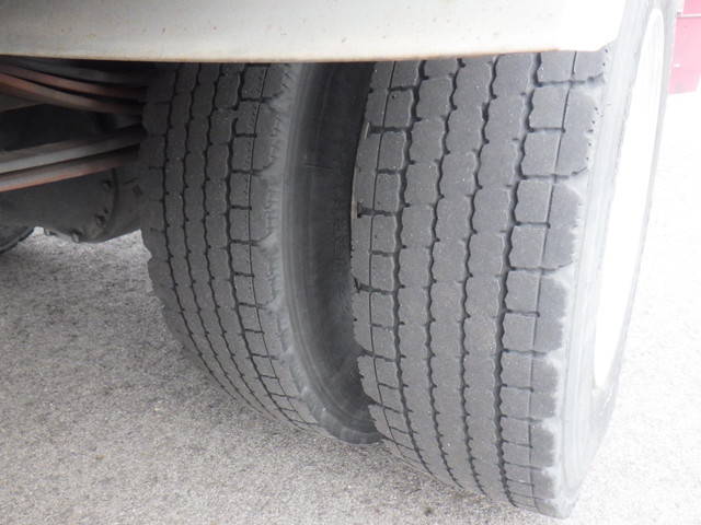 日野レンジャー幌ウイング中型（4t）[写真35]