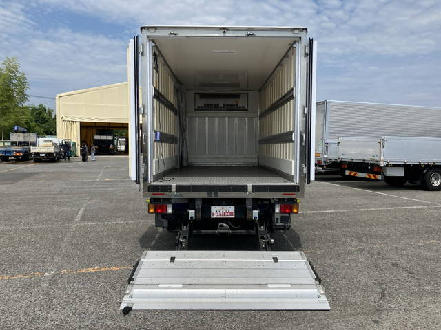 いすゞエルフ冷凍車（冷蔵車）小型（2t・3t）[写真11]