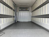 いすゞエルフ冷凍車（冷蔵車）小型（2t・3t）[写真12]