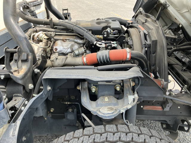 いすゞエルフ冷凍車（冷蔵車）小型（2t・3t）[写真27]