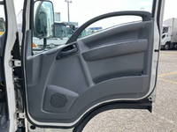 いすゞエルフ冷凍車（冷蔵車）小型（2t・3t）[写真31]