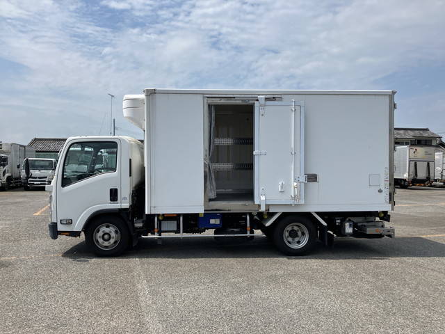 いすゞエルフ冷凍車（冷蔵車）小型（2t・3t）[写真06]