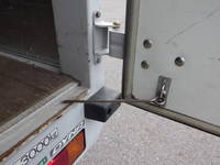 トヨタダイナアルミウイング小型（2t・3t）[写真11]