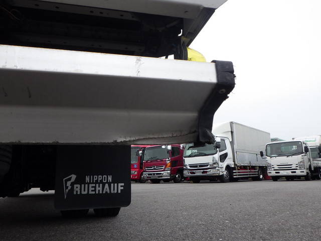 トヨタダイナアルミウイング小型（2t・3t）[写真13]