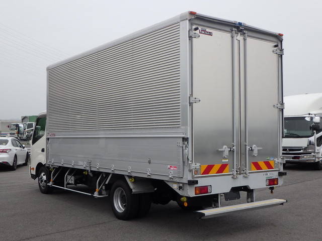 トヨタダイナアルミウイング小型（2t・3t）[写真02]