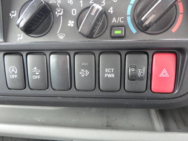 トヨタダイナアルミウイング小型（2t・3t）[写真27]