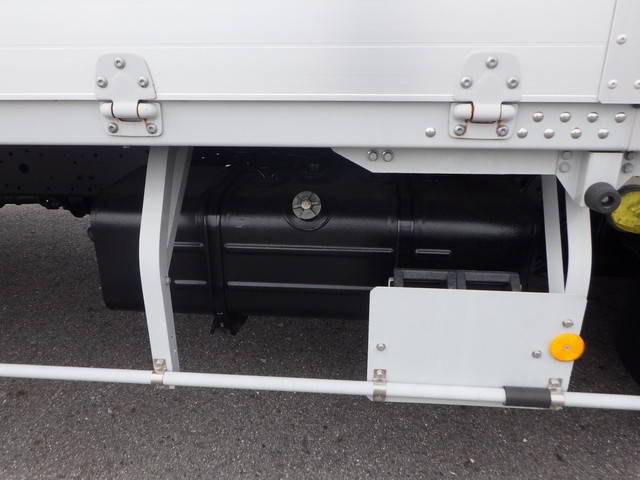 トヨタダイナアルミウイング小型（2t・3t）[写真29]