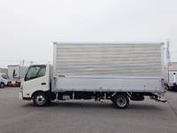 トヨタダイナアルミウイング小型（2t・3t）[写真06]