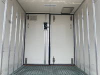 いすゞエルフ冷凍車（冷蔵車）小型（2t・3t）[写真16]