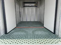 いすゞエルフ冷凍車（冷蔵車）小型（2t・3t）[写真17]