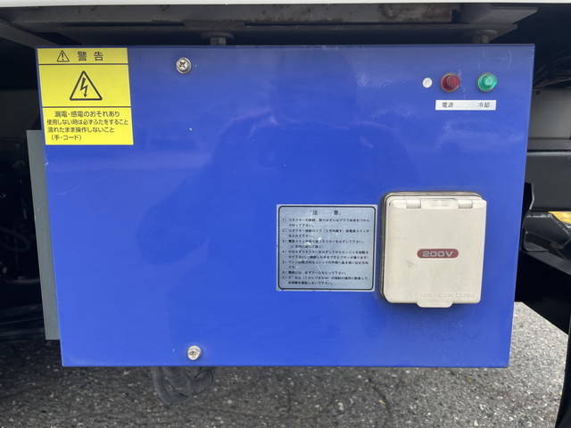 いすゞエルフ冷凍車（冷蔵車）小型（2t・3t）[写真23]