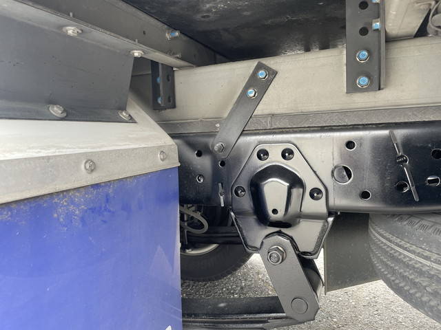 いすゞエルフ冷凍車（冷蔵車）小型（2t・3t）[写真27]