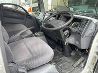 いすゞエルフ冷凍車（冷蔵車）小型（2t・3t）[写真34]