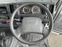 いすゞエルフ冷凍車（冷蔵車）小型（2t・3t）[写真35]