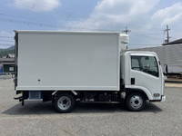 いすゞエルフ冷凍車（冷蔵車）小型（2t・3t）[写真08]