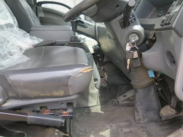 いすゞフォワードダンプ中型（4t）[写真11]
