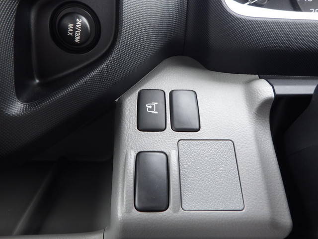 日野デュトロ平ボディ小型（2t・3t）[写真18]