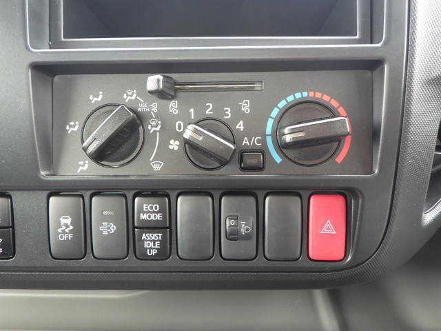 日野デュトロ平ボディ小型（2t・3t）[写真21]