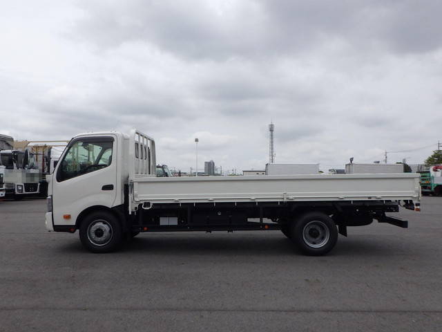 日野デュトロ平ボディ小型（2t・3t）[写真05]