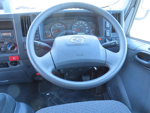 マツダタイタン平ボディ小型（2t・3t）[写真17]