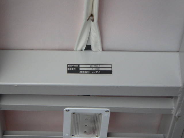 日野レンジャー幌ウイング中型（4t）[写真11]