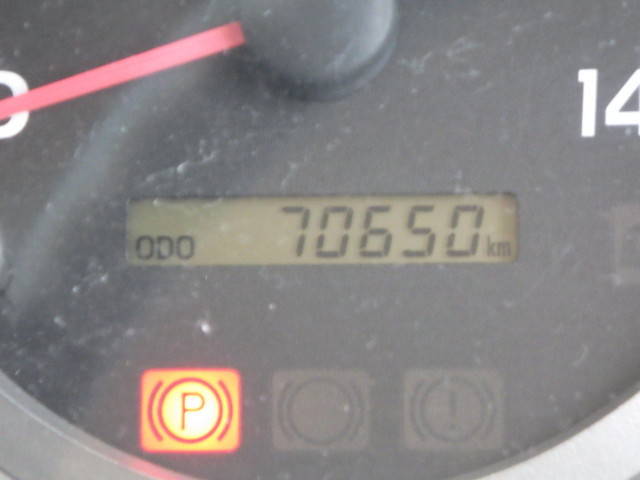 日野レンジャー幌ウイング中型（4t）[写真18]