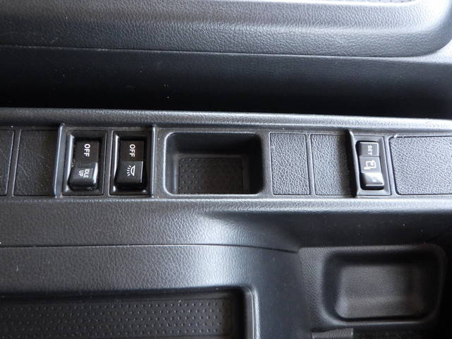 日野レンジャー幌ウイング中型（4t）[写真24]