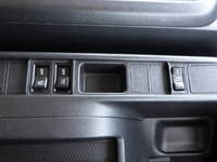 日野レンジャー幌ウイング中型（4t）[写真25]