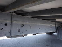 日野レンジャー幌ウイング中型（4t）[写真28]