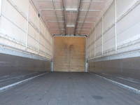 日野レンジャー幌ウイング中型（4t）[写真10]