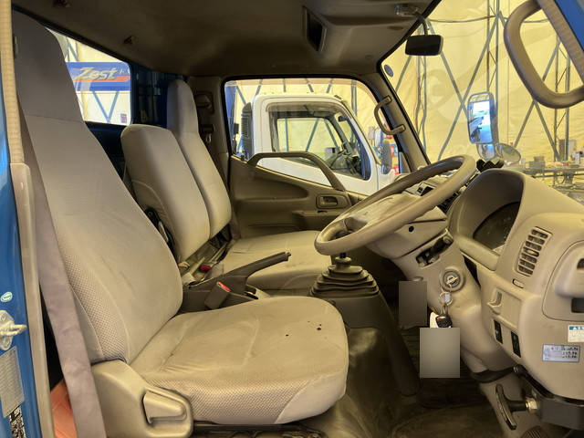 トヨタダイナクレーン4段小型（2t・3t）[写真35]