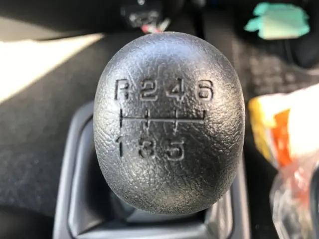 三菱ふそうファイターセルフクレーン4段中型（4t）[写真11]