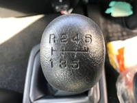 三菱ふそうファイターセルフクレーン4段中型（4t）[写真12]