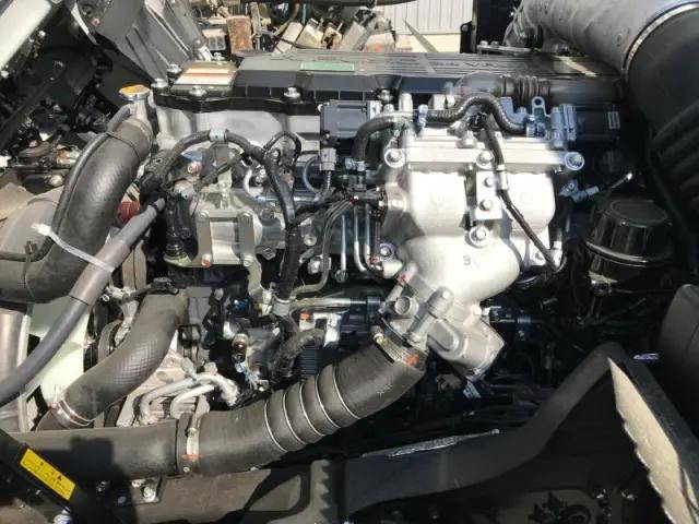 三菱ふそうファイターセルフクレーン4段中型（4t）[写真19]