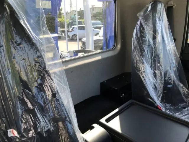 三菱ふそうファイターセルフクレーン4段中型（4t）[写真09]