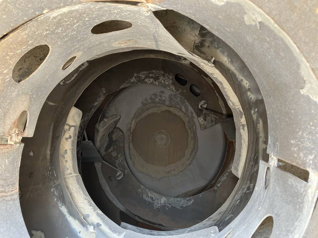 三菱ふそうスーパーグレートミキサー車（コンクリートミキサー）大型（10t）[写真11]