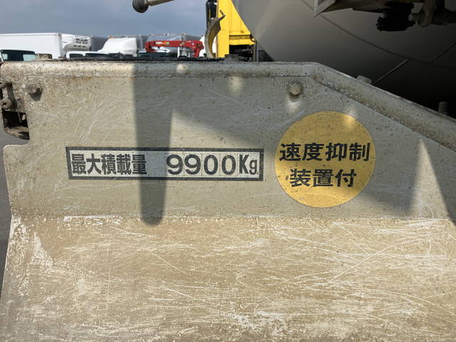 三菱ふそうスーパーグレートミキサー車（コンクリートミキサー）大型（10t）[写真18]