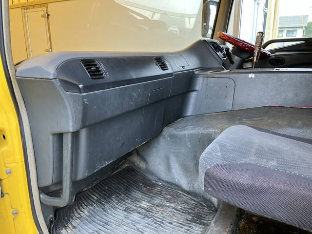 三菱ふそうスーパーグレートミキサー車（コンクリートミキサー）大型（10t）[写真29]