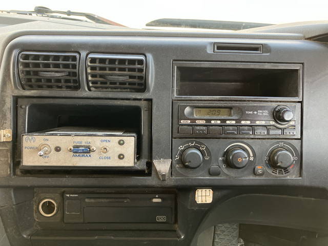 三菱ふそうスーパーグレートミキサー車（コンクリートミキサー）大型（10t）[写真38]