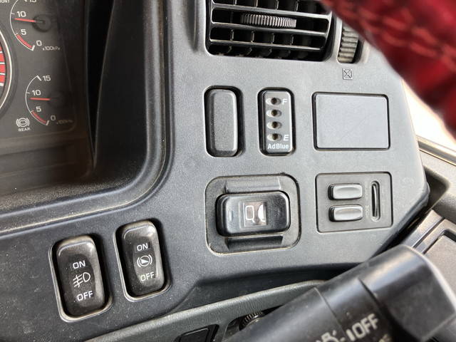 三菱ふそうスーパーグレートミキサー車（コンクリートミキサー）大型（10t）[写真39]