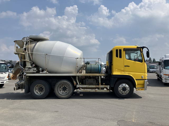 三菱ふそうスーパーグレートミキサー車（コンクリートミキサー）大型（10t）[写真06]