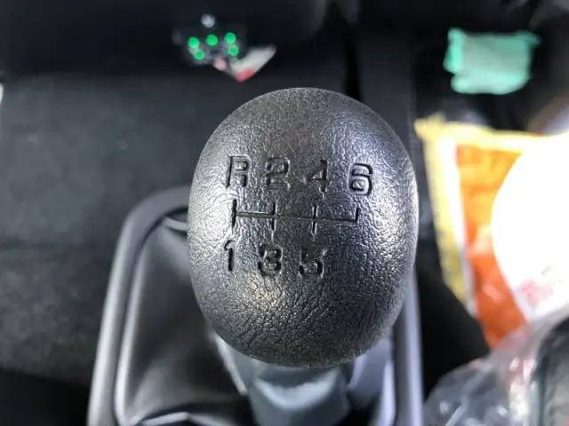 三菱ふそうファイタークレーン4段中型（4t）[写真10]