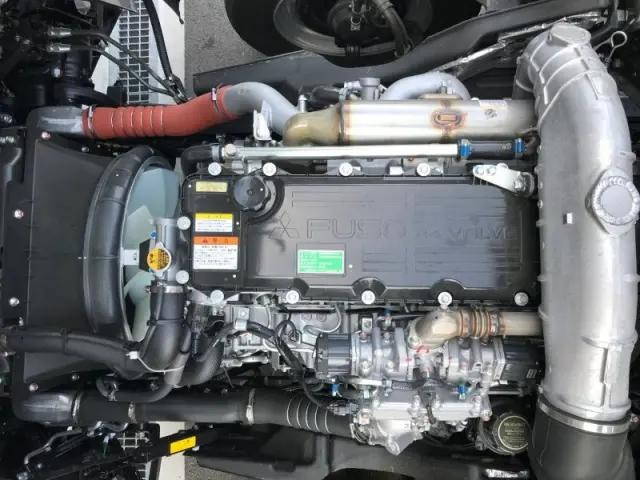 三菱ふそうファイタークレーン4段中型（4t）[写真16]