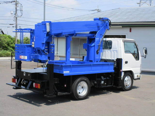 いすゞエルフ高所作業車小型（2t・3t）[写真04]