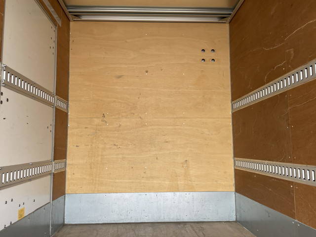 三菱ふそうキャンターアルミバン小型（2t・3t）[写真14]