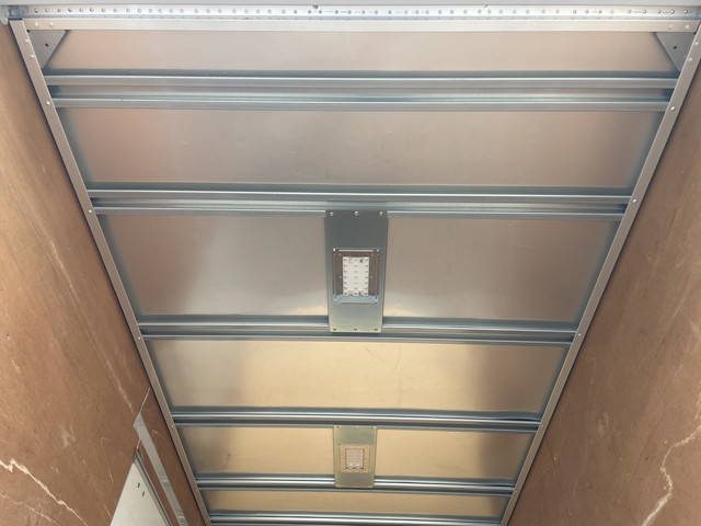 三菱ふそうキャンターアルミバン小型（2t・3t）[写真15]