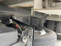 三菱ふそうキャンターアルミバン小型（2t・3t）[写真24]