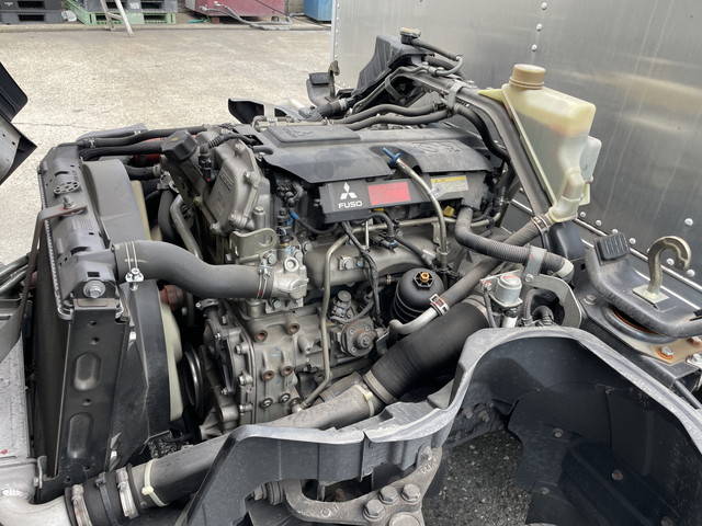 三菱ふそうキャンターアルミバン小型（2t・3t）[写真25]