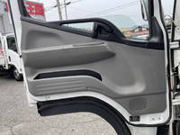 三菱ふそうキャンターアルミバン小型（2t・3t）[写真30]